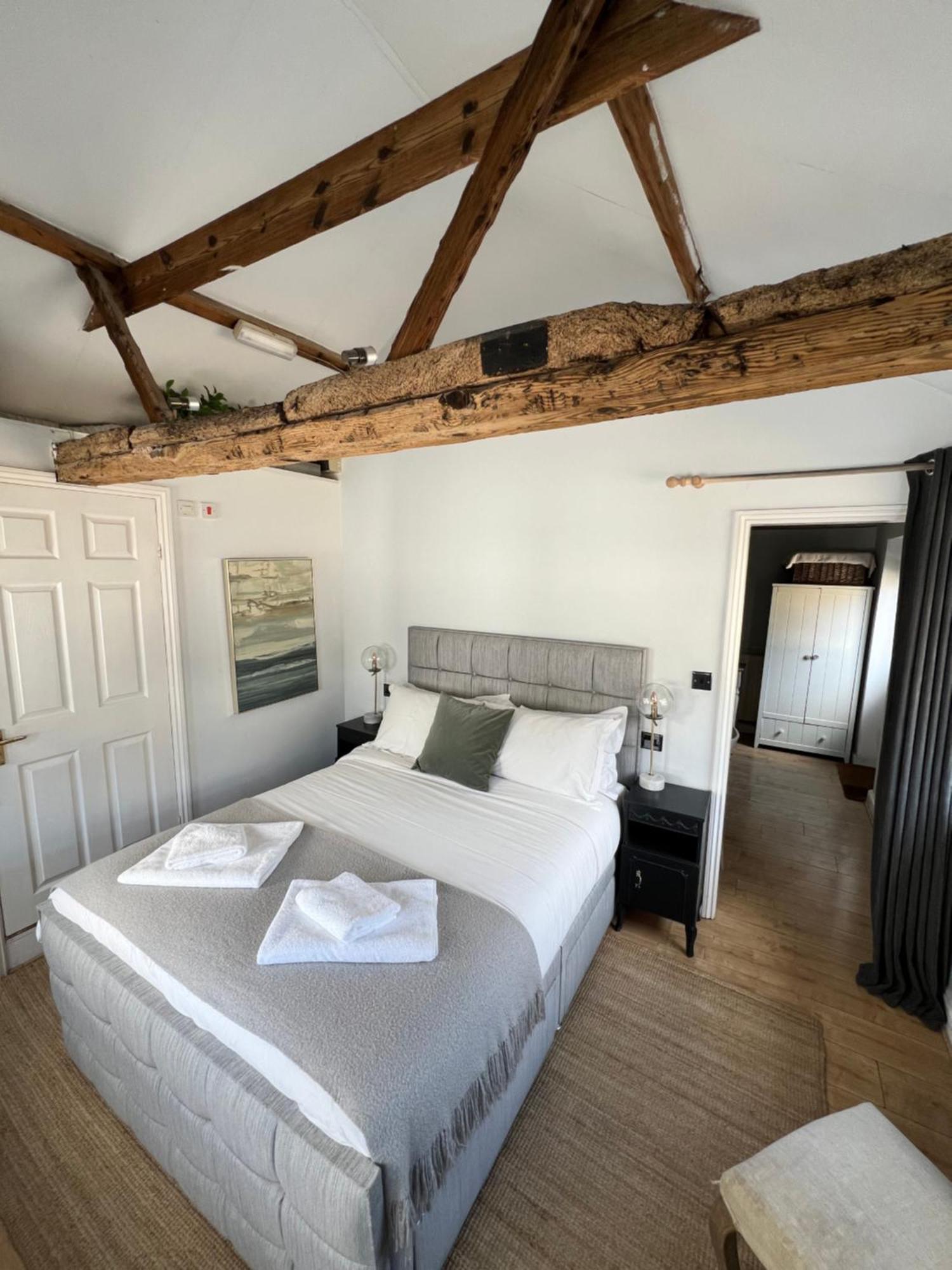 Pear & Olive Cottage Hildersham 外观 照片